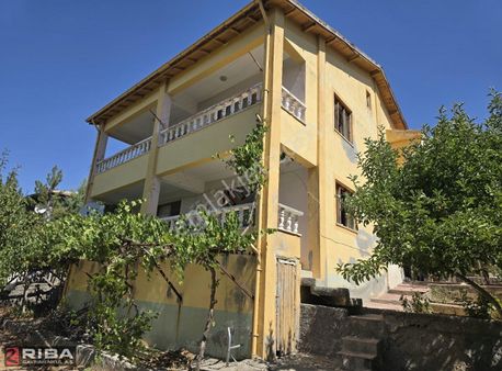 Gürpınar'da Muhteşem Manzaralı Müstakil Ev