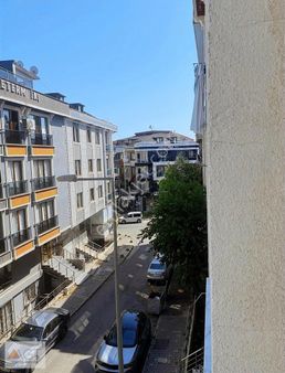 Agt'den Çekmeköy Merkez Mah.90m2 2+1 Ara Kat Satılık Konut