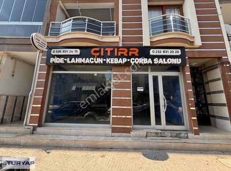 Menemen'de Cadde Üstünde 210 M2 Zemin Kat Satılık İşyeri...