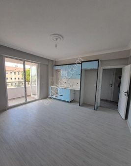 Gömeç Yaya Mah.üçünçü Kat 1+1 Satılık Daire