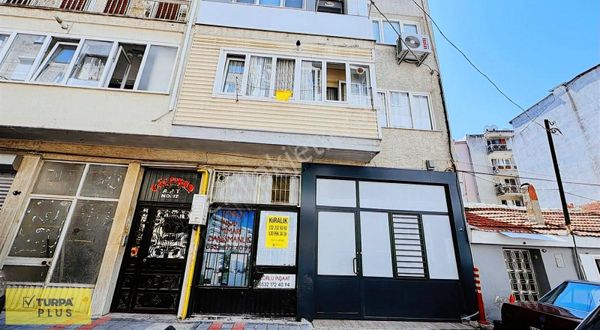 İzmir Park Avm Yakını 15 M² Kiralık Dükkan