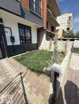 Göral'dan Muradiye'de Önü Açık Uygun Fiyata 3+1 Arakat Daire