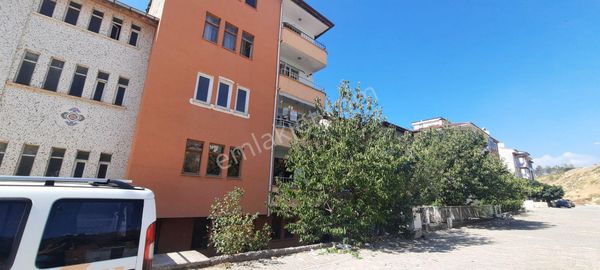 Bahçelievler Mahallesinde Arakat 3 +1 Kiralık Daire