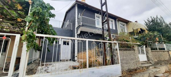 Derbent Mahallesinde Doğalgazlı Bakımlı Kiralık Müstakil Konut