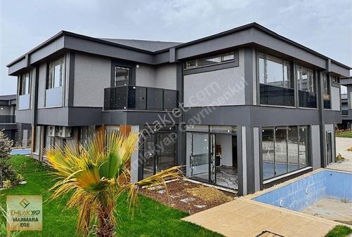 Emlakyap Dan Silivri Selimpaşa Satılık Villa