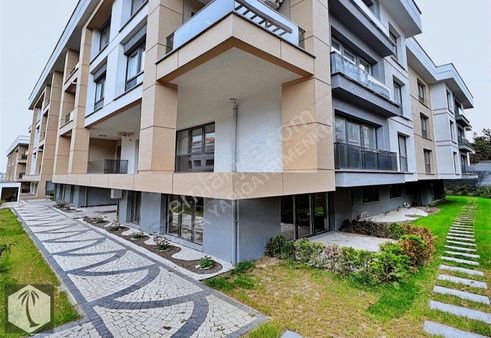 Beylikdüzü Safadan Marinada Havuzlu Çift Teraslı Dubleks