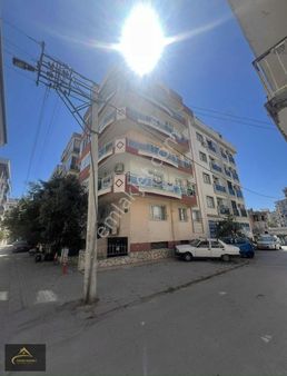 Demirköprü De 3 Oda 1 Salon Full Eşyalı Mükemmel Daire