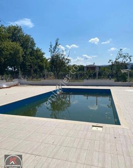 Yalova’nın En Gözde Projesi | Havuzlu - Güvenlikli Sitede 5+1, 330m² Lüks Villalar – Sadece 5 Adet!