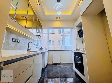 Kanaat'ten Dikmen Caddesi Ön Cephe Arakat Lüx Yapılı 3+1