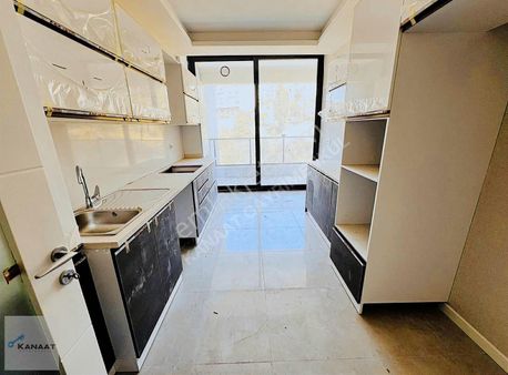 Kanaat'ten Zihnibey Konutlarında 5. Kat Konumunda Geniş 4+1