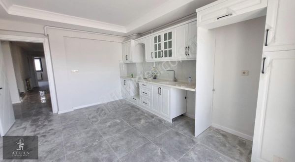 Reşat Bey Mah. Pazar Pazarı Yakını Satılık 5+1 Dubleks Daire