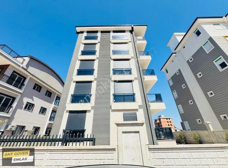 Termessos Hast. Yakını Çift Balkonlu 1+1 Asansörlü Arakat Daire