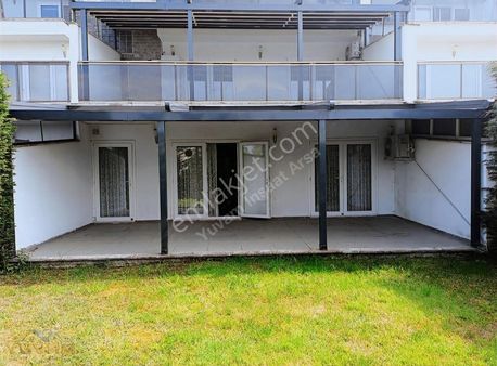 Yuvam'dan Sapanca'da Göl Manzaralı Eşyalı 4+1 Satılık Villa