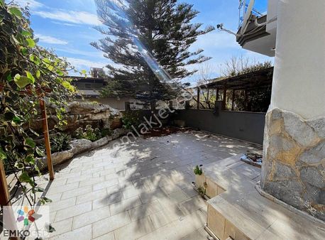 Çukuraltında Yolun Deniz Tarafında 3+1 Bahçe Katı Daire(emko)