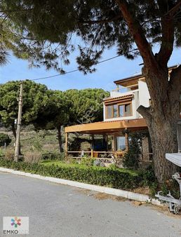 Özdere'de Denize Sıfır,köşe Villa.özdere Nin En Nezih Sitesin'de