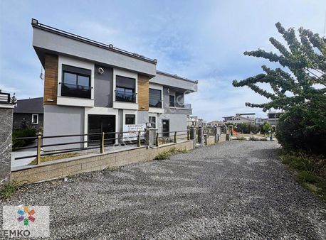 Emkogsd'den Özdere Ortamahalle'de Deniz Manzaralı 4+1