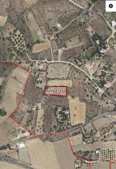 Höbekte 2.178 M2 Tek Tapulu Bağ