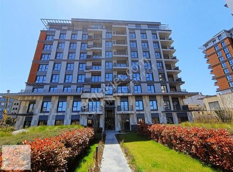 Yeni Levent Projesinde Site İçinde Havuzlu Satılık 2+1