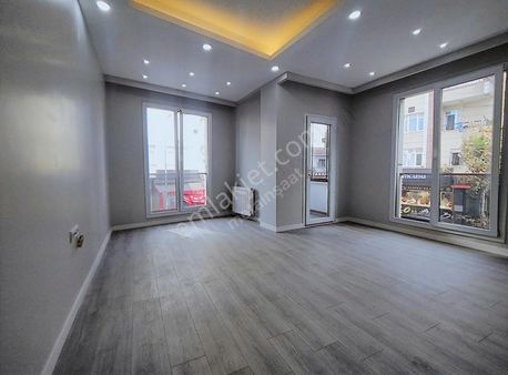 Küçükçekmece Yeşilovada Satılık Lüx 90.m2.daire.2+1-6.100.000.tl