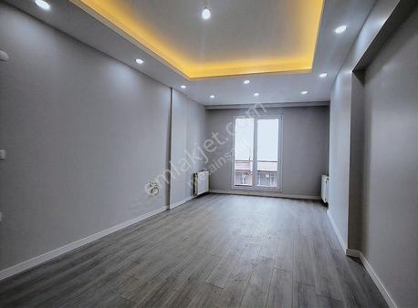 Küçükçekmece Yeşilovada Satılık Lüx 105.m2daire.3+1-6.900.000.tl