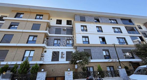 Havuzlu Sitede Eşyalı Kiralık 2+1 Daire