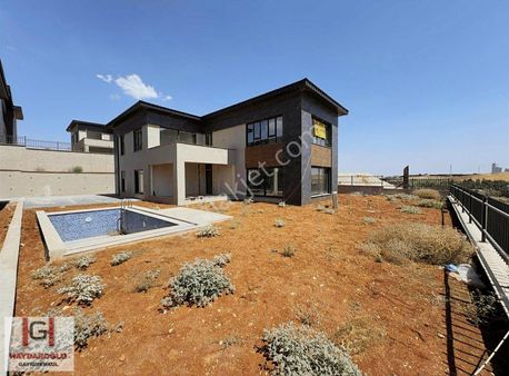 Sarısalkım Galle Park Karşısında Orman Manzaralı Havuzlu Villa