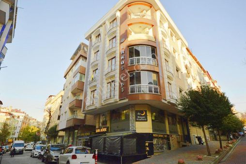 Başokur'dan Bahçelievler Soğanlı Mh. Genç Bina Kiralık Ofis