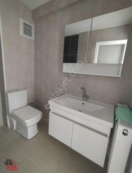 Rami Yenimahalle Düzlükte Bakımlı 2+1 Merkezi