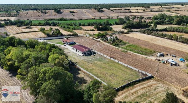 Hamzabey'de Anayola Cephe Çok Amaçlı Taş Ev Ve Müstakil Ev