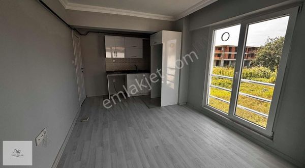 Mg Emlaktan Kiralık Orta Kat Daire Geniş Ve Ferah
