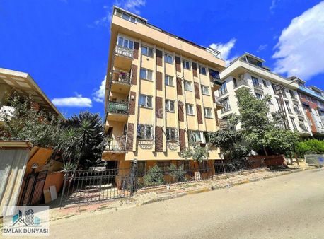 Emlak Dünyası^dan Altıntepede Ulaşıma Yakın 2005 Yapımı 4+1daire