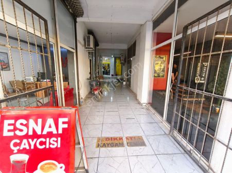 Abdulhamit Yavuz Caddesi Üzerinde Pasaj İçinde Kiralık 25m2 İşyeri