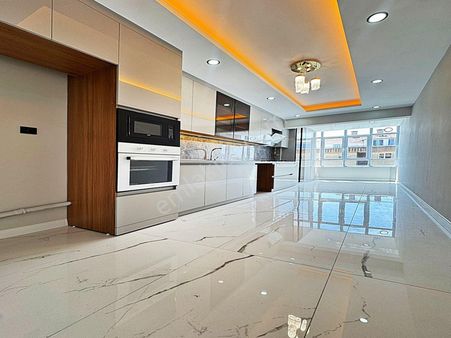 Cadde34 Ypı'dan Beylikdüzü Barış Mahallesinde 3+1 145 M2 Şık Tasarımlı Ebevyn Banyolu Satılık Daire