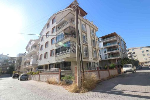 Didim Yeni Mahallede Satılık 3+1 Eşyalı Dublex Daire