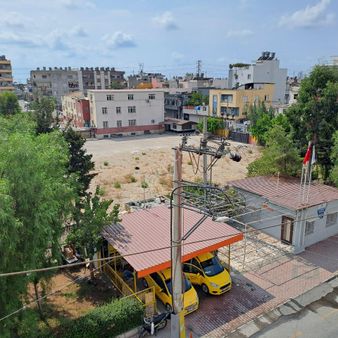 Hal Mahallesinde Kiralık Geniş Daire