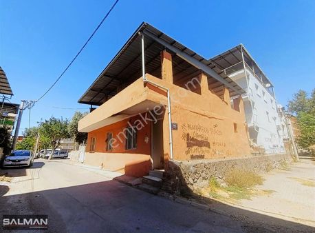 Salman"dan Bayraklı Emek Mah.kiralık Bahçeli 2+1 Daire