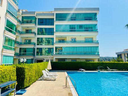 Ege Mah.site İçinde Önü Açık 90m2 Çatı Dubleks 1+1 Daire Satılık