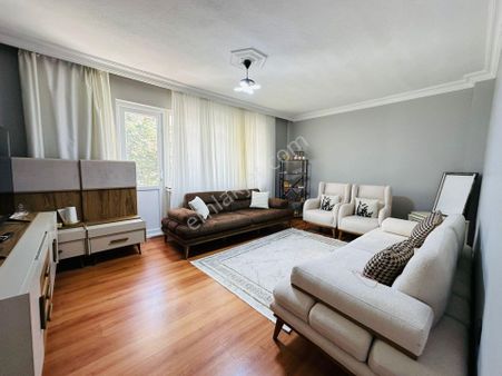 Başak Mahallesinde Ara Katta 3+1 Satılık Uygun Fiyatlı Daire !!