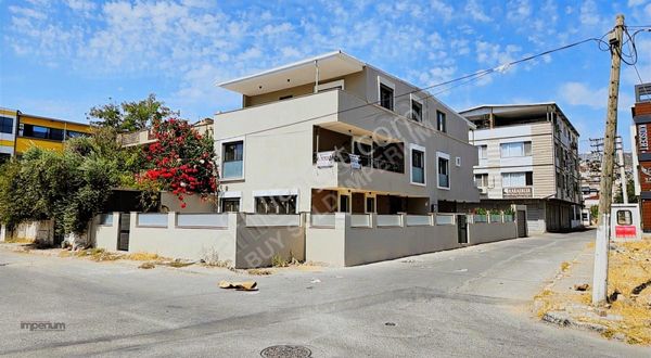 Çiğli Metro Market Arkasında Satılık Sıfır 5+1 Villa