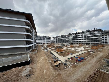 Emrah Çiftci'den Selçuklu Parsana Mah.altınsan Park Sit.satılık 4+1 Sıfır Ultra Lüks Daire