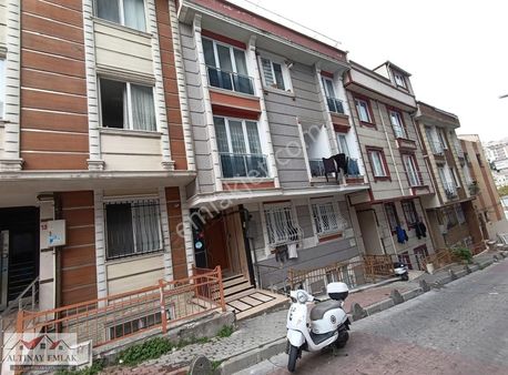 4. Levent Çeliktepede Genç Bina Satılık 3+1 Dubleks Daire