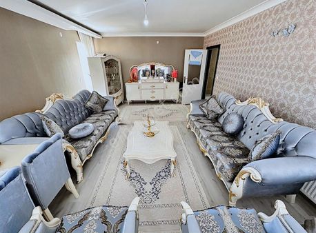 Keçiören De Merkezi Konum Da Yapılı Manzaralı Ara Kat 3+1 Dairee