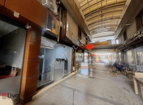 Liva'dan Yeni Çarşı'da Yüksek Kira Getirili Satılık İş Yeri