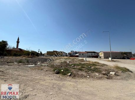 Remax Model'den Sümer'de Odak Hastanesi Arkası Satılık Arsa