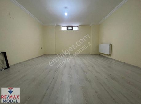 Remax Model Denizli'den Hacıkaplanlar'da Kiralık Ters Dubleks