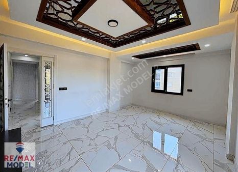Remax Model'den Geniş Peyzajlı Lüks 3+1 Daire