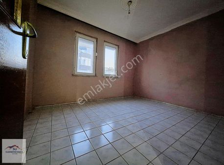 Ayvalık Su Gayrimenkul`den Yaya Mh. Kiralık 2+1 Daire