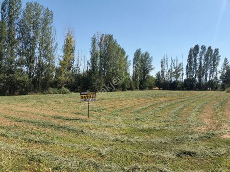 Akgül Emlak'tan Satılık Yalvaç'ta Anayola Sıfır 5174 Metrekare Arsa Tarla