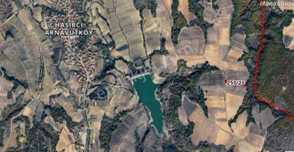 Hasırcıarnavut Köyü 2,109m2 Tektapu Resmi Yola Cephe Tarla