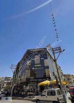 Yaya Ve Araç Trafiği Yüksek Bölgede Cadde Üzeri Dükkanlar!!!